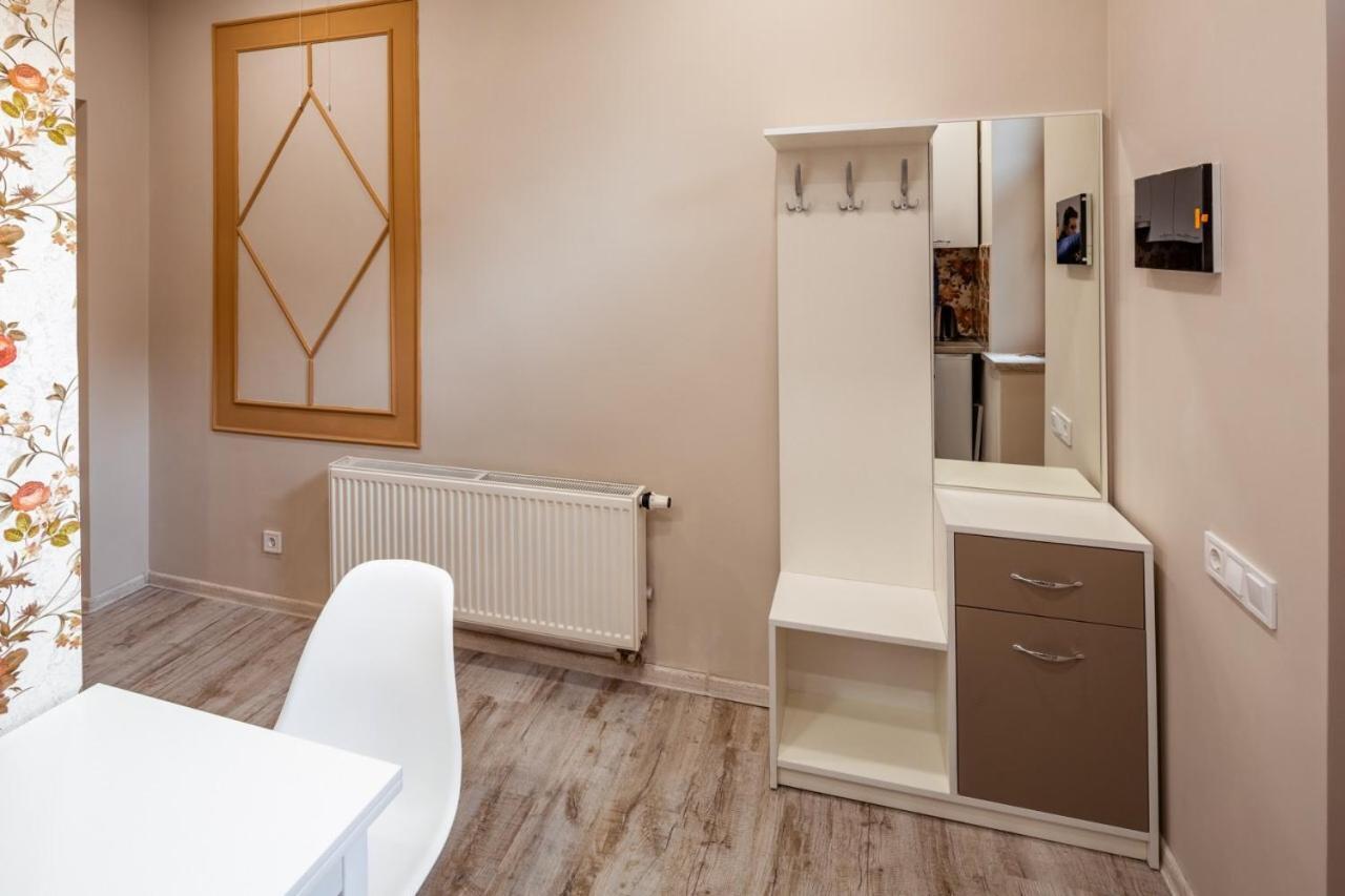 Apartment On Pekarska 15 Lviv Luaran gambar